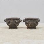 1448 8484 GARDEN URNS